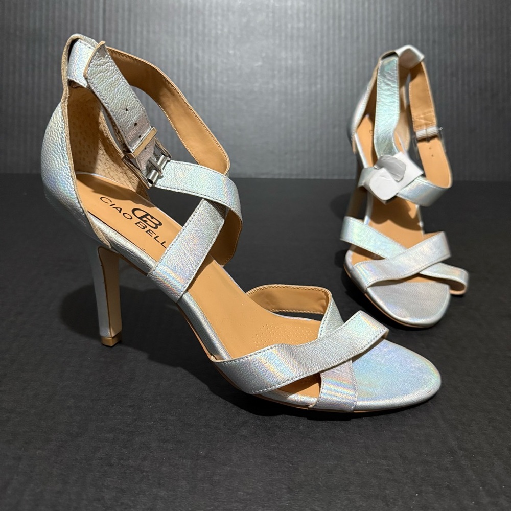 CIAO BELLA NWOT Leather Iridescent Silver Strappy Stiletto Heels